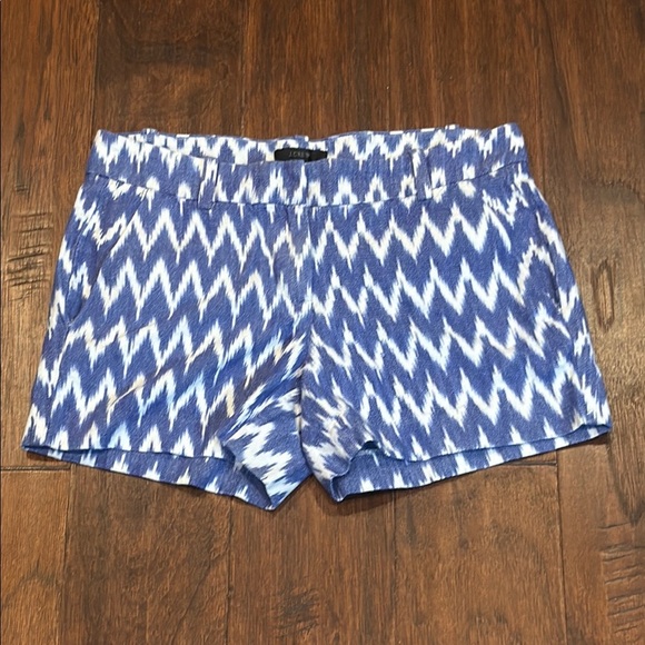 Size 0 - J. Crew High Waist Blue and White Chevron Shorts - Picture 1 of 8